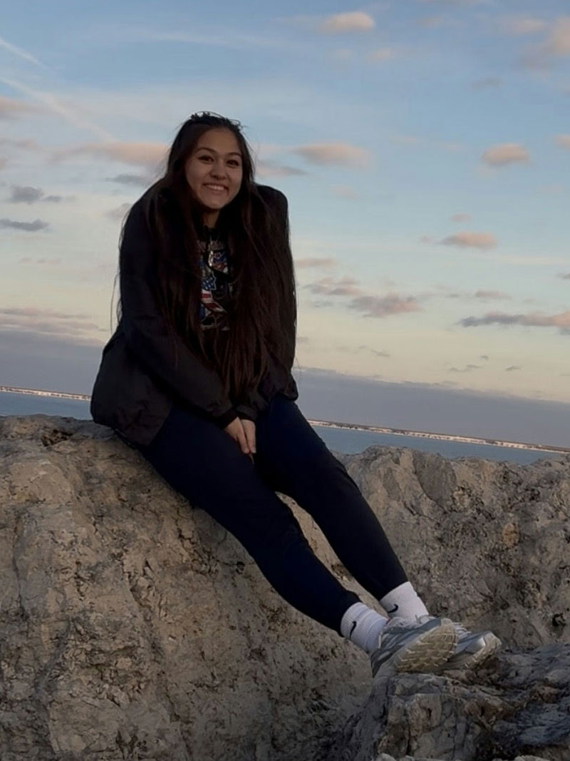 Cree-Lynn Raining Bird