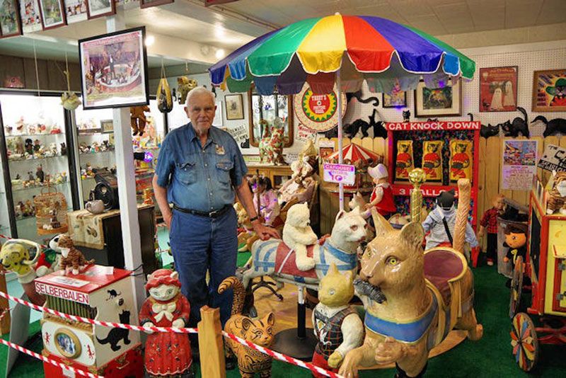 Dr. Harold Sims at the Catman2 Museum