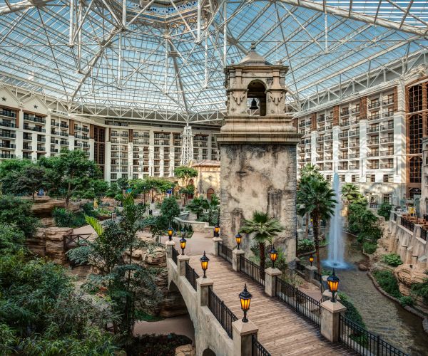 Photo of the atrium inside the Gaylord Texan