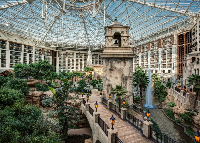 Photo of the atrium inside the Gaylord Texan